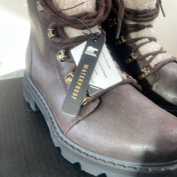 Sorel Lennox Lace Cozy boots - Picture 11 of 12